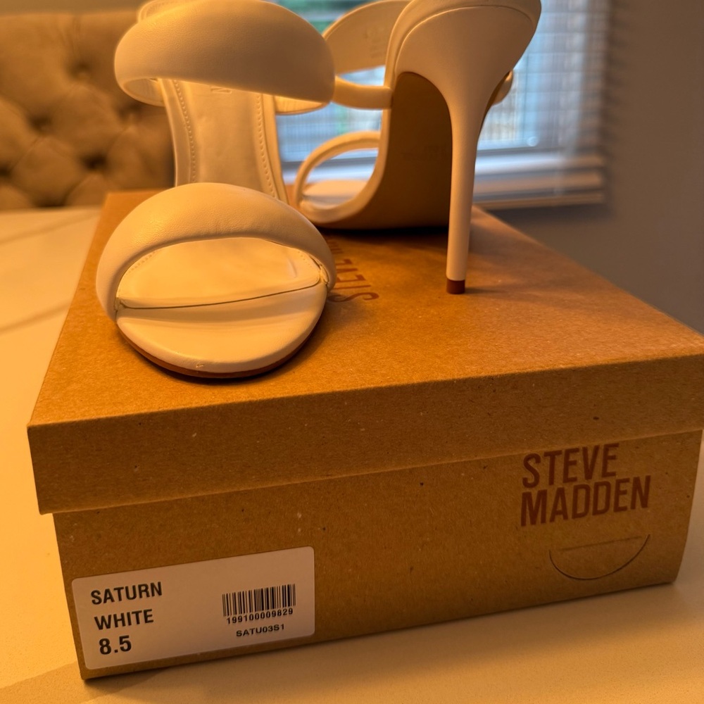 Steve Madden White Heels Minimalist Stiletto Design